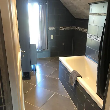 La Cure בית נופש Meslin-l'Eveque